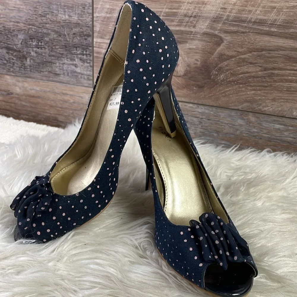 Fiona Ladies Peek a Boo Polka Dot Heels, Size 7, Navy Blue with Light Pink Dots